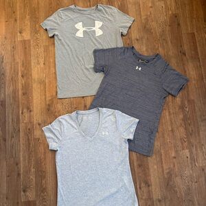 Women’s Under Armour Workout Short Sleeve V Neck Crewneck Shirt Lot Bundle Small